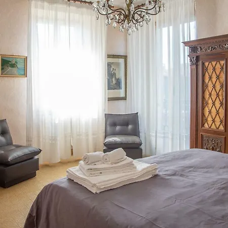 Bed & Roses Meni 아파트 라모라